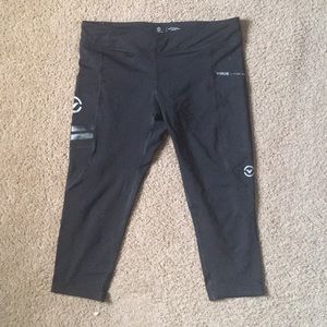Virus Performance Capri Black size M